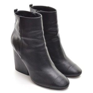 Tory Burch Grove Black Chunky Heel Zip Boots 8.5 M